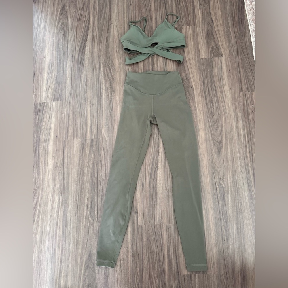 lululemon set in army green